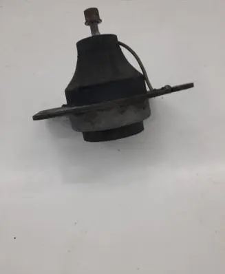 Opel Vivaro Engine mount bracket