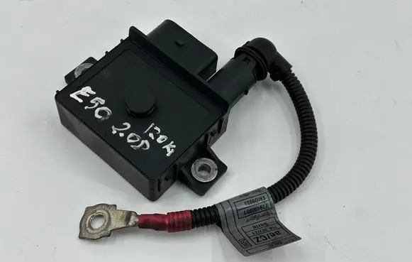 BMW 3 E90 E91 Glow plug pre-heat relay 7801200 12217801200 0522120701