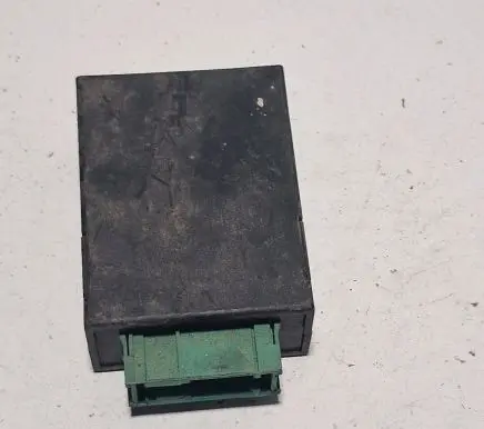 BMW 7 E38 Comfort/convenience module 689667 437FT0006 8363229