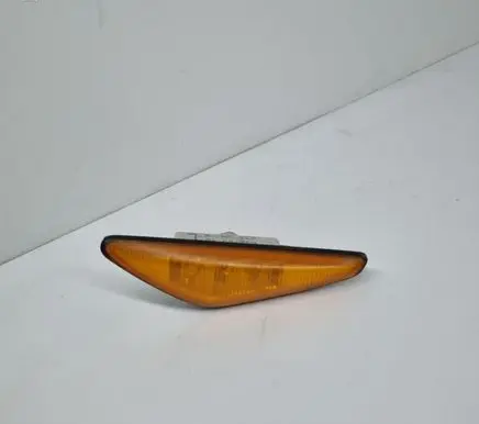 BMW 3 E46 Front fender indicator light 69474910 691068506
