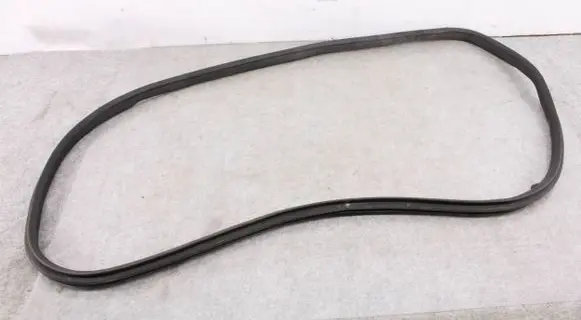 BMW M4 G82 G83 Front door rubber seal 7482709 7482710 51767482710