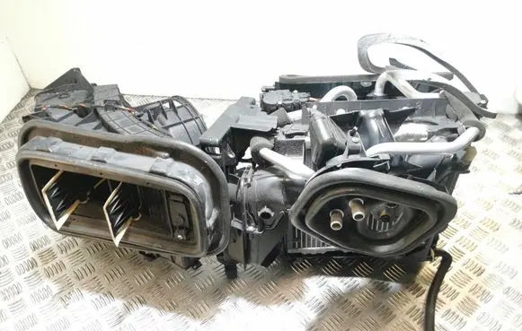 Volvo XC90 Interior heater climate box assembly housing 31497314