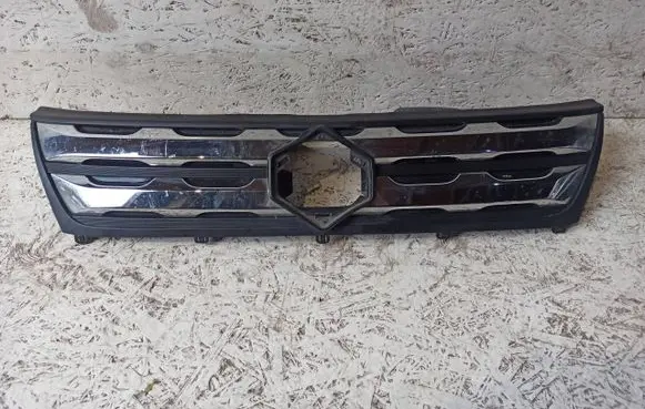 Suzuki Vitara (LY) Front bumper upper radiator grill 72121-54P0