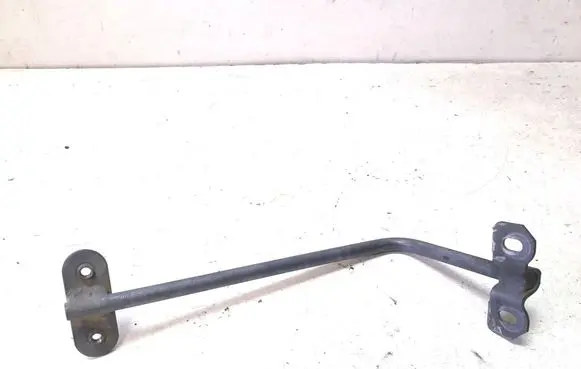 Mercedes-Benz C W204 Radiator support slam panel bracket A2048980032