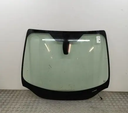 Ford Focus Front windscreen/windshield window BM51A03100NH