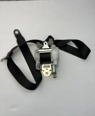 Lexus IS 220D-250-350 Front seatbelt 7M8750P