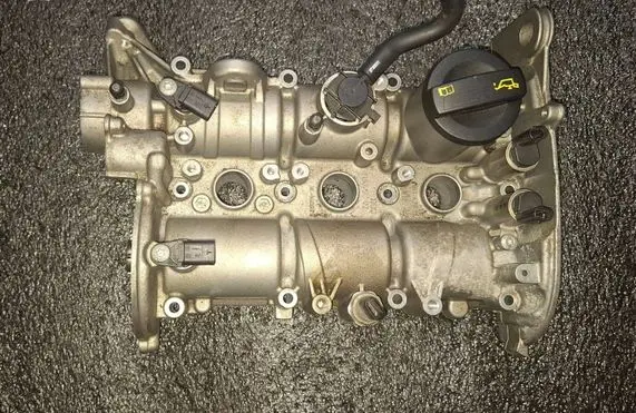 Volkswagen T-Cross Camshaft 04C103479H
