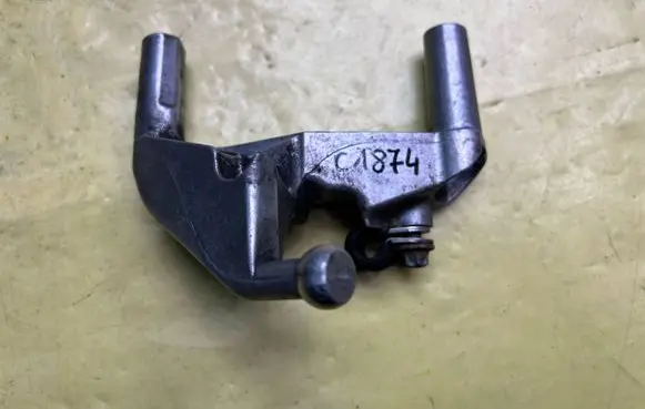 Mercedes-Benz C W203 Engine mounting bracket A6460160038