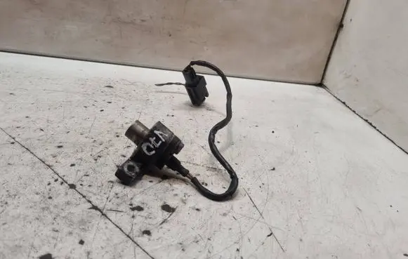 Volvo V70 Crankshaft position sensor 1275789