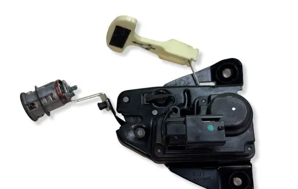 Dodge Charger Loading door lock 6268AF