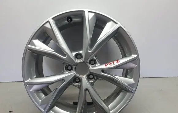 Audi Q3 F3 R18 alloy rim 83A601025K F327