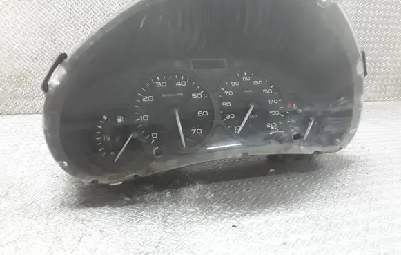 Peugeot Partner Speedometer (instrument cluster) 9662745180