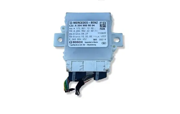 Mercedes-Benz C W204 Parking PDC control unit/module 0263004452 A2049009004