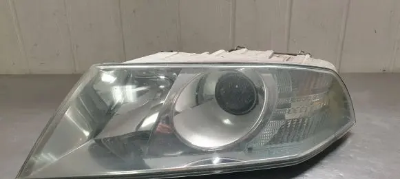 Skoda Octavia Mk2 (1Z) Headlight/headlamp 4SHX13K046BA