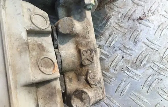 Renault Laguna I Master brake cylinder