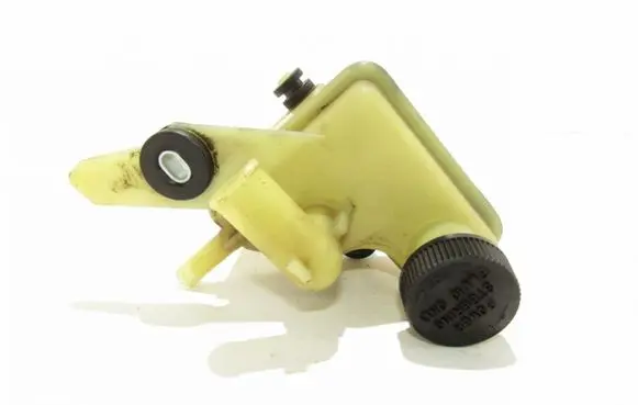 Mazda 3 I Power steering fluid tank/reservoir