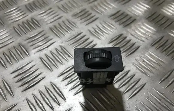 Toyota Avensis T250 Headlight level height control switch 8415205010 84152-05010