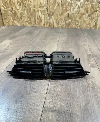 Dash center air vent grill