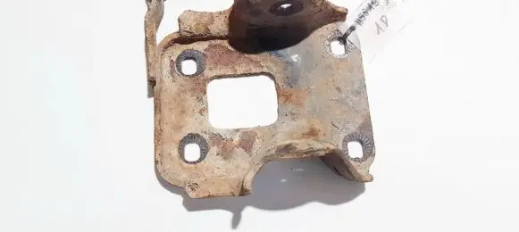 Audi A4 S4 B5 8D Engine mounting bracket