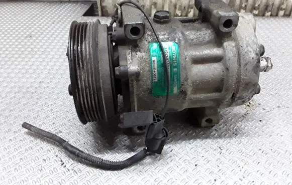 Renault Megane II Air conditioning (A/C) compressor (pump) 8200040681 1307607334