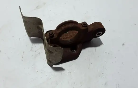 Volvo XC70 Driveshaft support bearing bracket 30783412