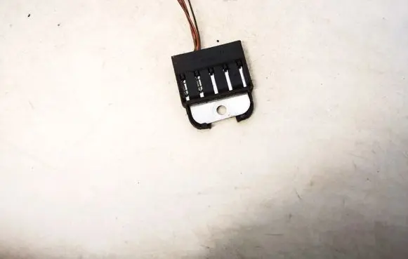 BMW 7 F01 F02 F03 F04 Fuse 8364525