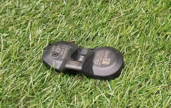 BMW 5 F10 F11 Tire pressure sensor 6790054 679005404