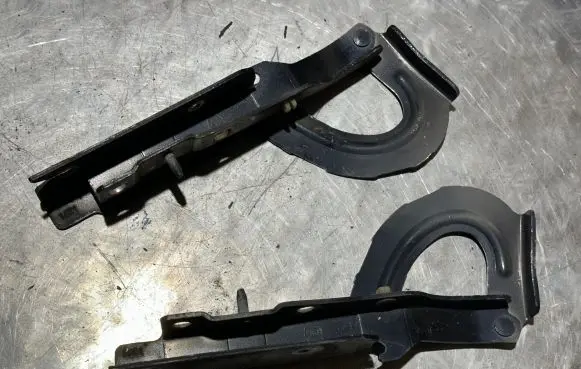 Citroen Jumpy Engine bonnet/hood hinges 1499346080 1499345080