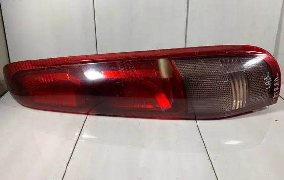 Nissan X-Trail T30 Rear/tail lights 4913