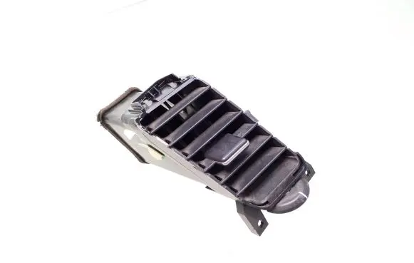 Nissan Primera Dash center air vent grill A1007035