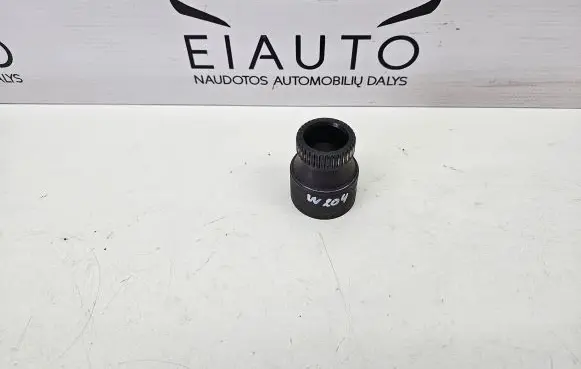 Mercedes-Benz C W204 Fuel pump gear (pulley) A6510770109