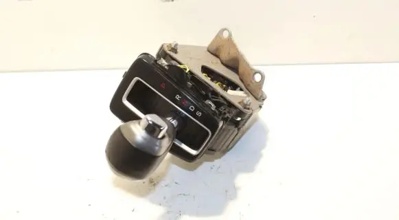 Honda CR-V Gear selector T1GN910