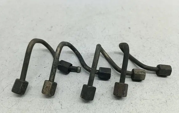 Mercedes-Benz Vaneo W414 Fuel injector supply line/pipe 