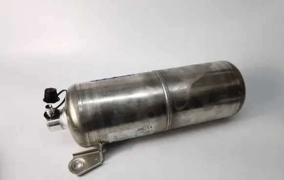 Volvo XC90 Air suspension tank/reservoir 31360725