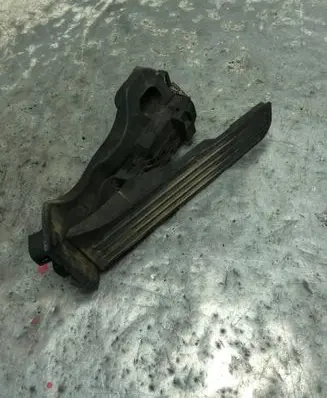 Volkswagen Golf V Accelerator throttle pedal 1K1721503PBILI 1K1721503P