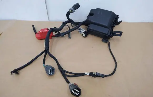 Ford Fiesta Fuse module H1BT14D068BG 9740729641 GSDBCDCYT