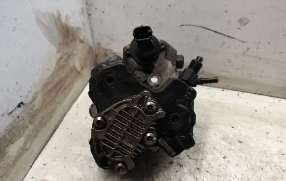 Mitsubishi Space Star Fuel injection high pressure pump 0445010101