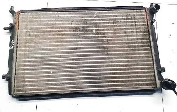 Volkswagen Jetta V Coolant radiator 6Q0122291E
