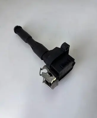 BMW 7 E38 High voltage ignition coil 0221504004 1703227 011217