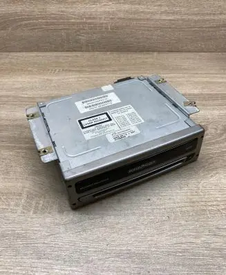 Mitsubishi Pajero Navigation unit CD/DVD player 3166848 4829419