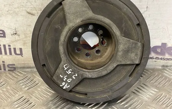Audi A6 S6 C5 4B Crankshaft pulley 059105251M