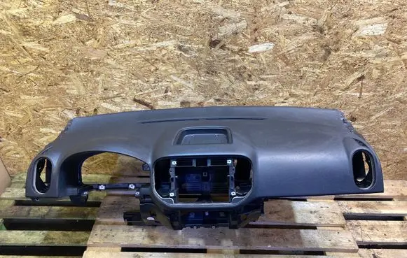 Volkswagen Golf Plus Dashboard 5M1858296 1155D300657