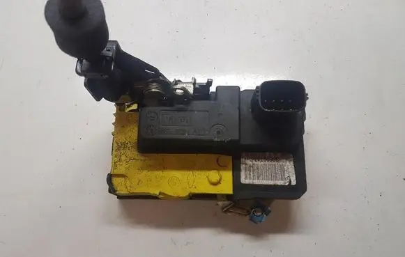 Volvo XC90 Rear door lock 30699747