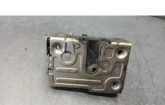 Renault Master II Front door lock 