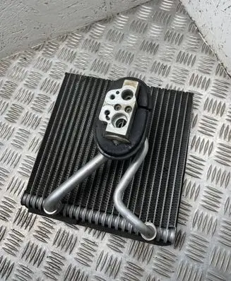 Air conditioning (A/C) radiator (interior)