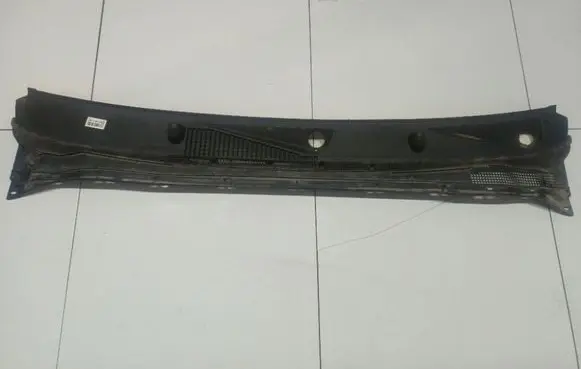 Nissan Pathfinder R51 Wiper trim 66862EB400