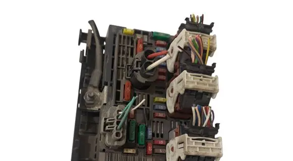 Peugeot Partner BSM Control unit 9807028780