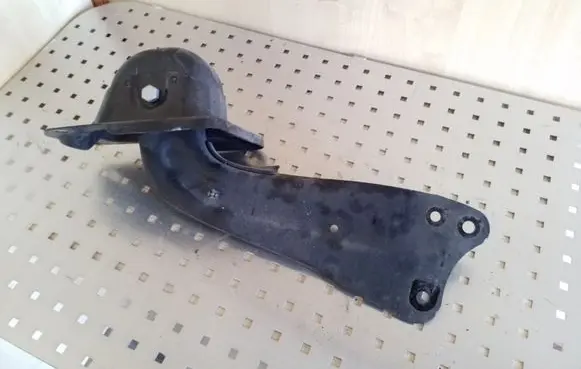 Volkswagen Golf V Rear control arm 1K0505225H