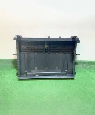 Volvo EX30 Intercooler air guide/duct channel 431058
