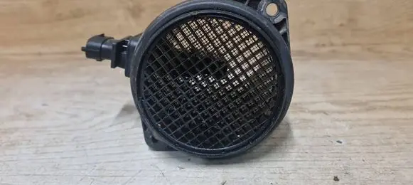 Volvo V70 Mass air flow meter 30677999